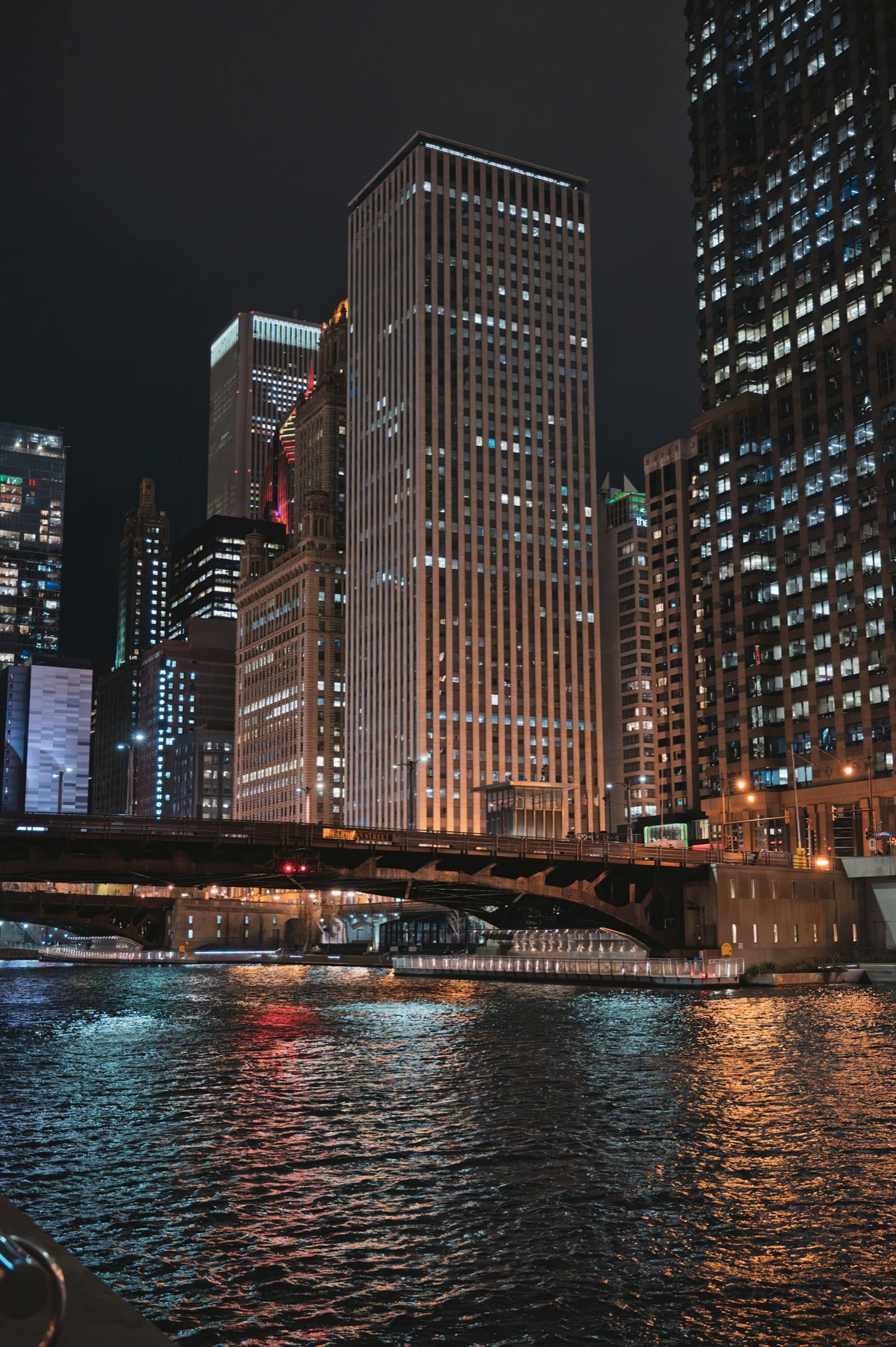Chicago skyline at night